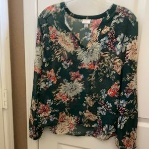FINAL MARKDOWN A new day sheer blouse small
